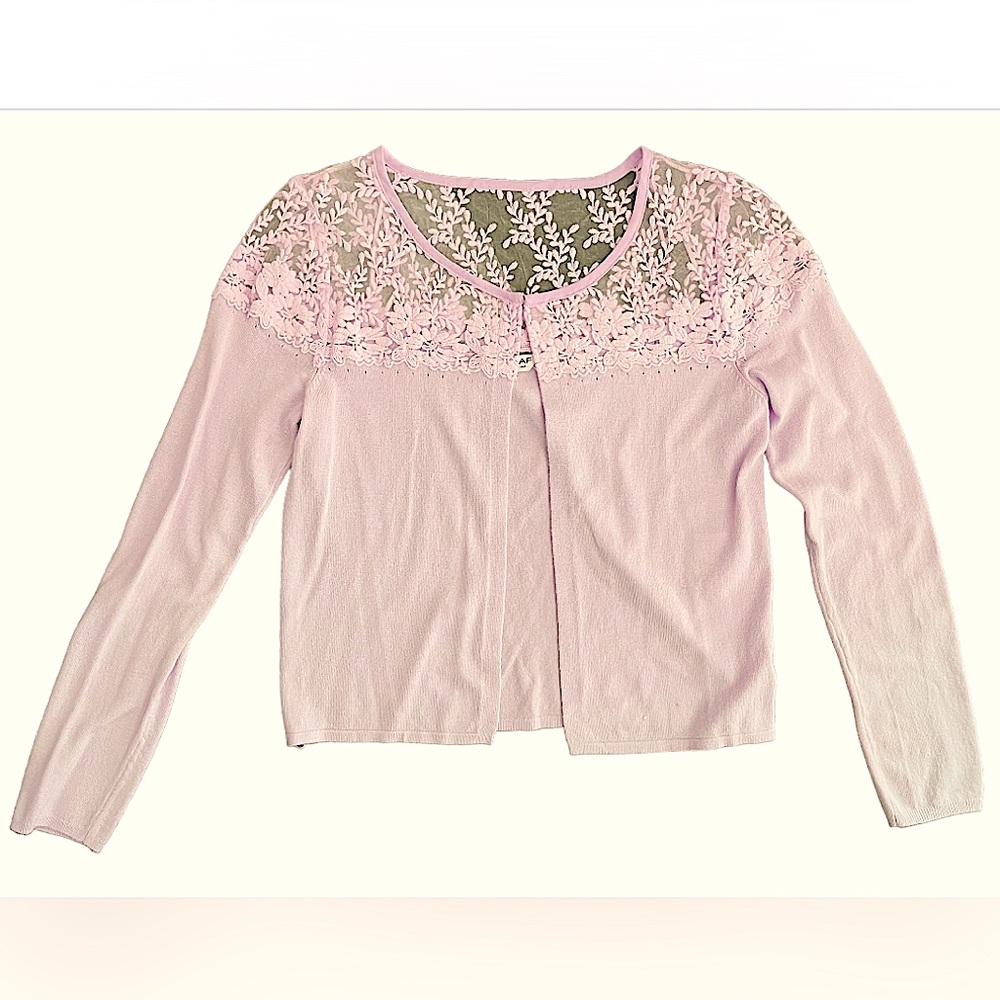 HP🎉NAF NAF PINK CARDIGAN SWEATER•Single top button with floral lace trim Size S